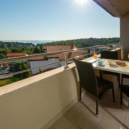 Apartments Oliva Premantura Extérieur photo