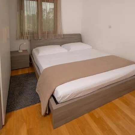 Apartments Oliva Premantura Extérieur photo