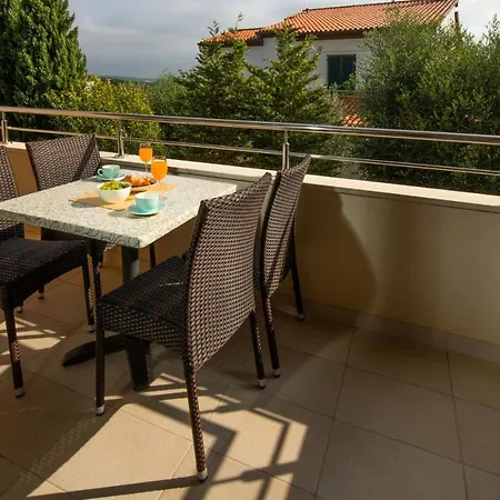 Apartments Oliva Premantura Extérieur photo
