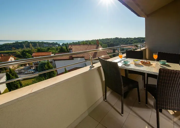 Apartments Oliva