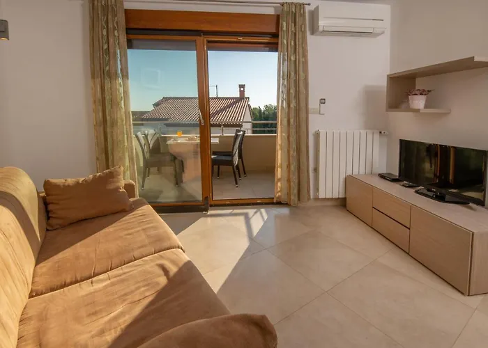 Apartments Oliva