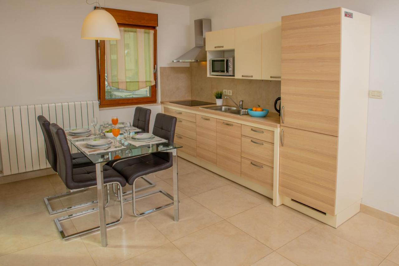 Oliva Apartment *